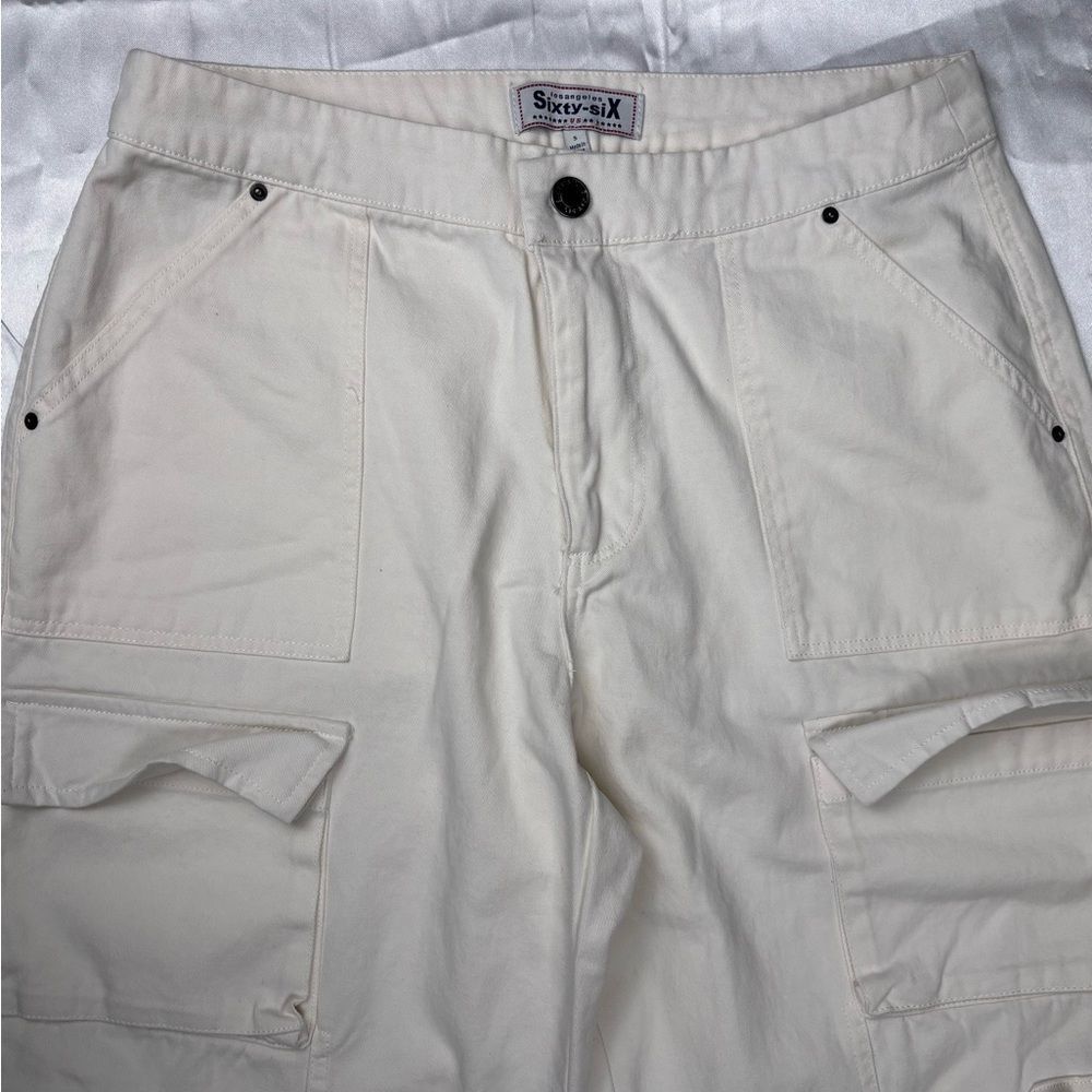 Los Angeles Sixty-Six Cream Cargo Pants Size 5. Nice Condition!